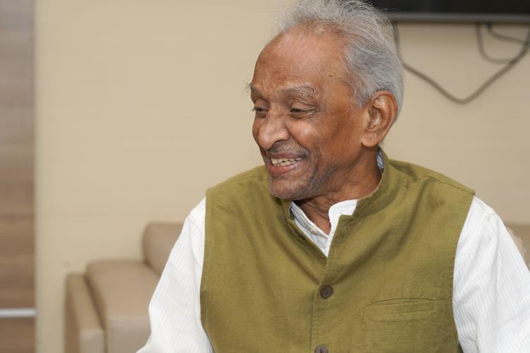 MKES Institute of Management Studies and Research Mumbai Guest Speaker photo 1